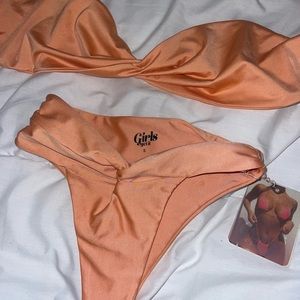 Oh Polly Bikini. Brand new never worn. Really cute.